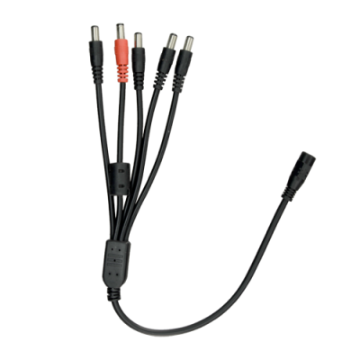 Cabo divisor preto com conectores DC, quatro pretos e um vermelho