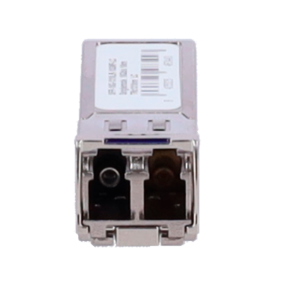 Módulo de conexão óptica cinzento com etiqueta branca e duas portas de entrada