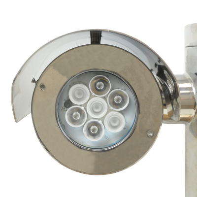 iluminação LED redonda de metal prateado com oito LEDs