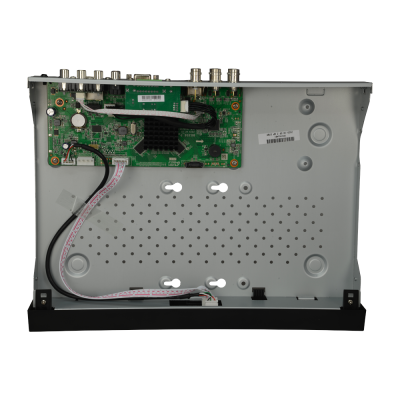 Dispositivo eletrônico com placa de circuito exposta e cabos