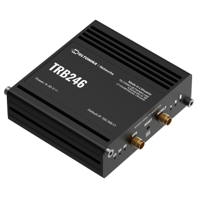 Dispositivo eletrônico preto TRB246 da Teltonika Networks com várias conexões e texto branco