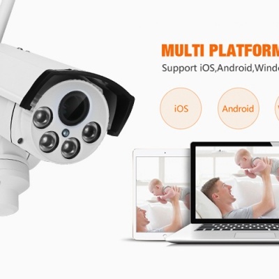 Câmara de vigilância branca com portátil e telemóvel exibindo fotos e texto sobre plataformas suportadas.