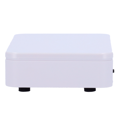 Balança eletrónica de bancada branca com pés pretos