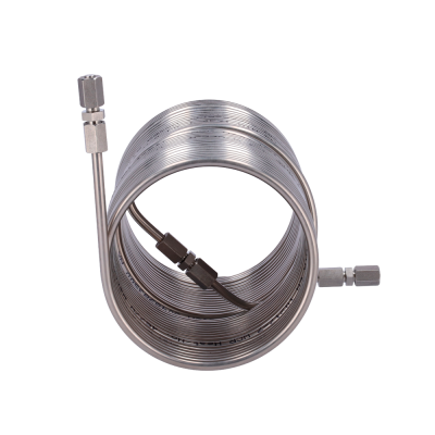 Tubo metálico em espiral com conexões em parafuso