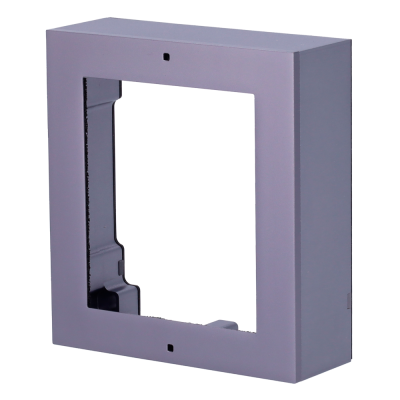 Estrutura de metal cinza quadrada com recorte central e furos para fixação