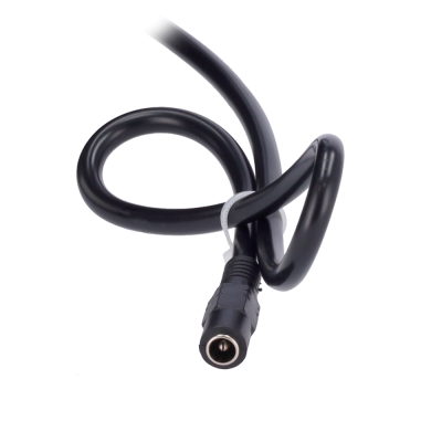 Cabo preto com conector cilíndrico e laço branco