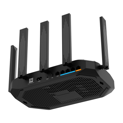 roteador sem fios preto com quatro antenas verticais e portas na parte traseira