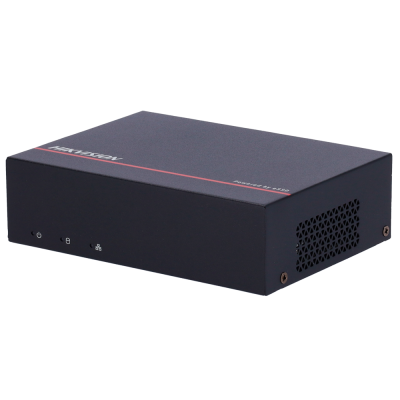 Caixa metálica preta para equipamento de rede com ventoinha lateral e texto na tampa