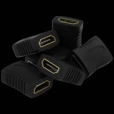 Adaptadores HDMI fêmea para fêmea pretos com detalhes dourados