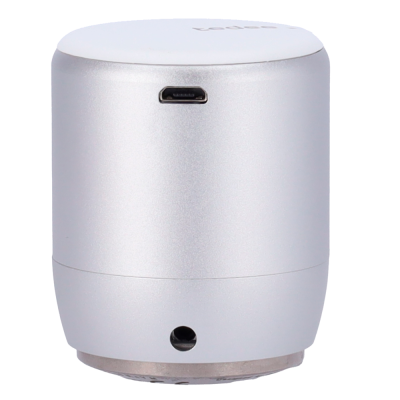 Coluna portátil prateada com topo branco e porta USB