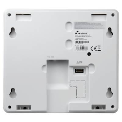 Parte traseira de dispositivo branco com etiqueta técnica e porta USB