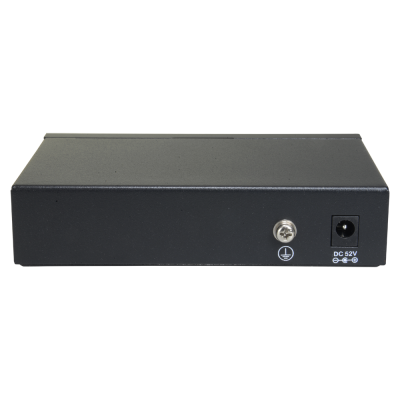 Dispositivo electrónico preto rectangular con porto DC 52V e conector terra na parte traseira.