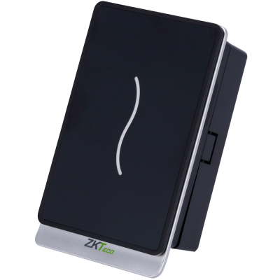 Leitor de cartões preto e prateado com linha branca curva e logotipo ZKTeco