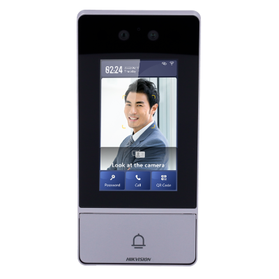 Dispositivo de intercomunicação digital com ecrã a cores e imagem de rosto masculino