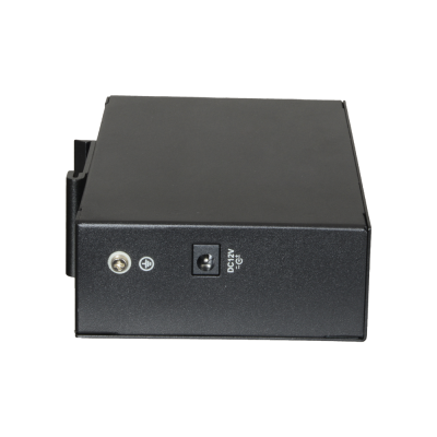 Equipamento eletrônico preto retangular com entrada DC12V 1.5A