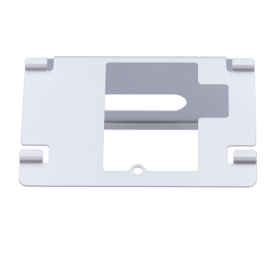 Suporte alumínio prateado para portátil com recortes para ventilação