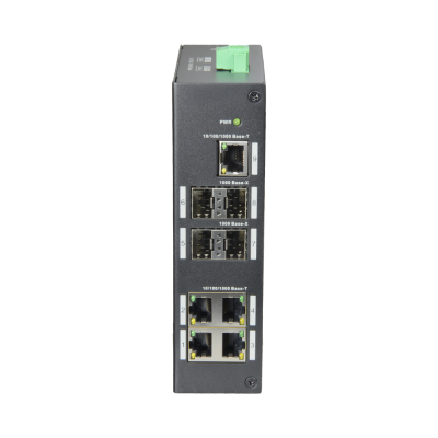 Dispositivo de rede preto com várias portas de conexão e luzes indicadoras