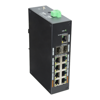 Switch de rede industrial preto com portas Ethernet e SFP
