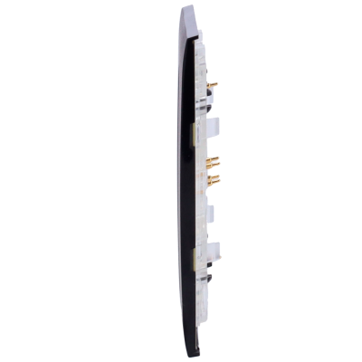 Painel fino com moldura preta e componentes transparentes com conectores dourados