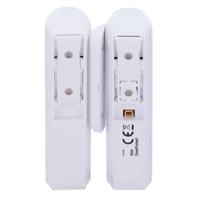 Dois dispositivos eletrónicos brancos, frente e costas, com etiquetas e entradas para cabo