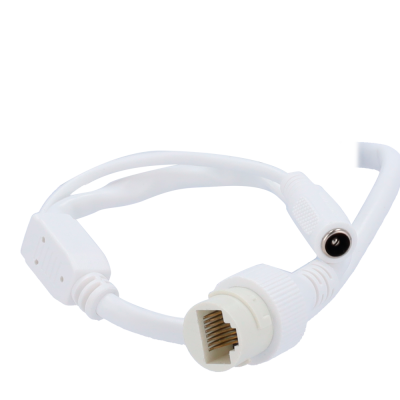 Cabo adaptador branco com conector RJ45 e conector de alimentação DC