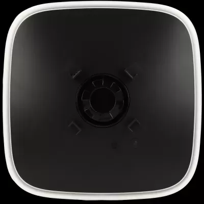 Base de liquidificador preta com rebordo branco e encaixe central