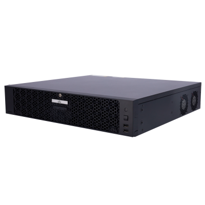 Servidor preto retangular com painel frontal perfurado e ventiladores laterais