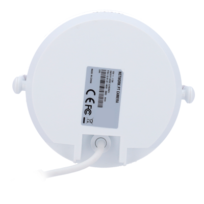 Câmara de rede PT branca vista de baixo com etiqueta e cabo