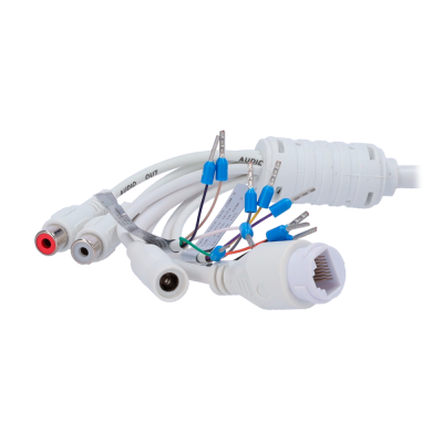 Conjunto de cabos de áudio e vídeo com múltiplos conectores e fios azuis