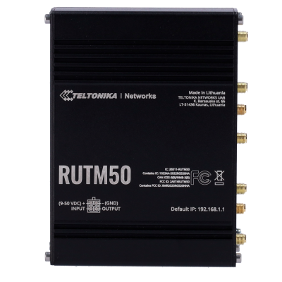Dispositivo TELTONIKA Networks RUTM50 preto com várias antenas e textos técnicos.