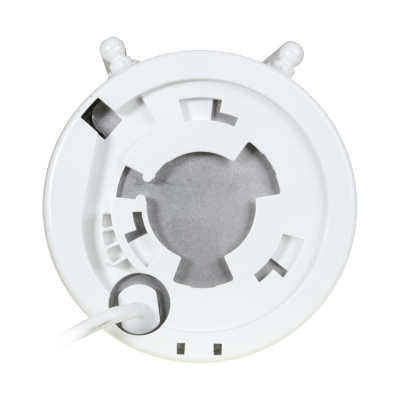 Dispositivo circular branco com cabo branco ligado