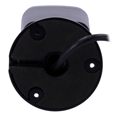 Base preta redonda com três furos e cabo central