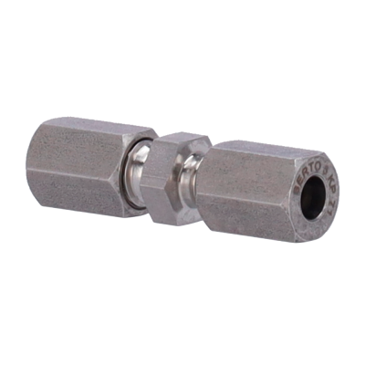 Conector metálico prateado hexagonal com texto BERTO KP 27