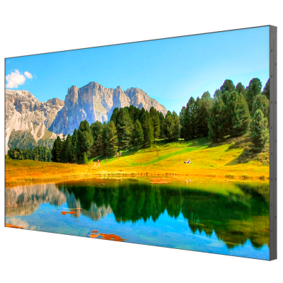 Televisor com imagem de paisagem natural com lago e montanhas