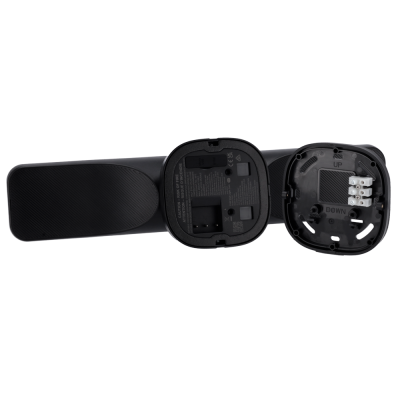 Ventoinha de aspiração de filtro de ar preta com tampa traseira removida e terminais eléctricos visíveis