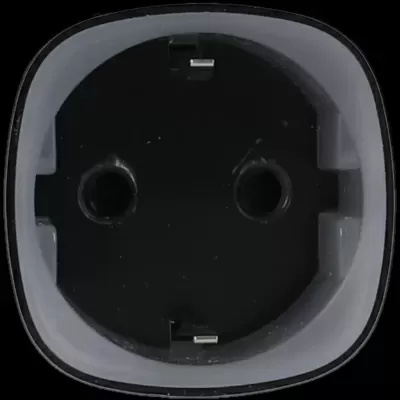 Tomada eléctrica preta e cinza clara de formato quadrado com furos para pinos