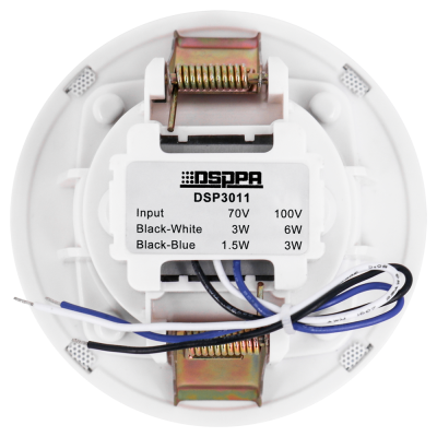 Parte traseira de altifalante branco com etiqueta DSPA e cabos preto, branco e azul