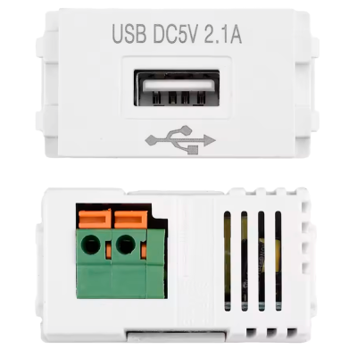 Dispositivo branco com porta USB e conectores elétricos verdes e laranja