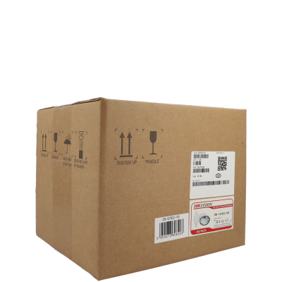 Caixa de cartão castanho com etiquetas e símbolos de manuseio