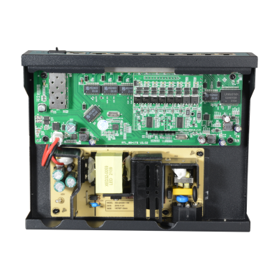 Dispositivo eletrónico com circuitos e componentes internos visíveis