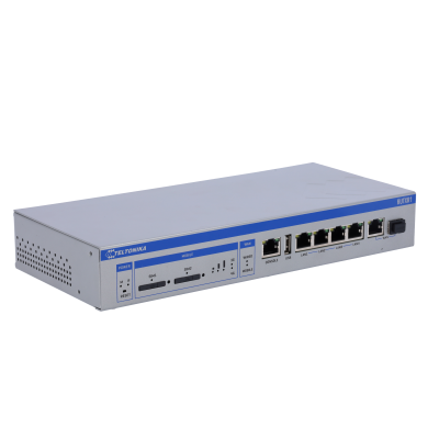 Equipamento de rede metálico com portas Ethernet e ranhuras para módulos