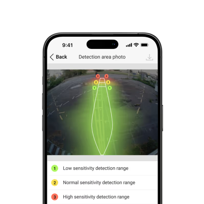 Smartphone mostrando área de deteção colorida em verde, amarelo e vermelho no ecrã