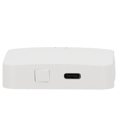 Dispositivo eletrônico branco com botão e porta USB-C