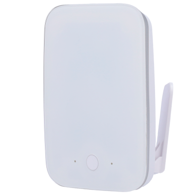 Repetidor Wi-Fi branco com botão e antena lateral