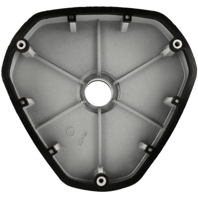 Peça plástica triangular cinzenta com bordas pretas e orifício central