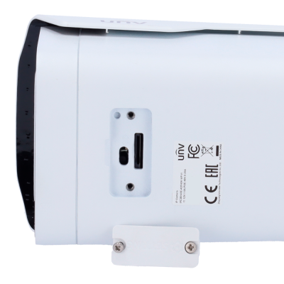 Câmara de segurança branca Uniview com entrada para cartão SD e etiquetas com certificações