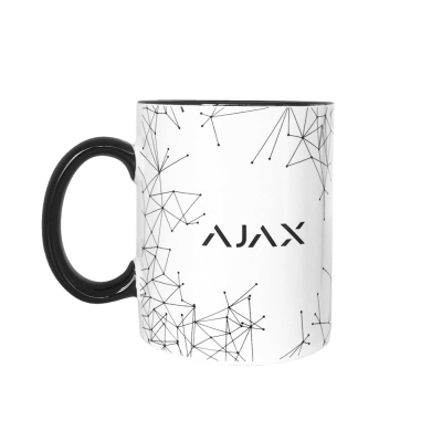 Caneca branca com pega preta e padrão de linhas e o texto AJAX