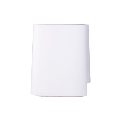 Humidificador branco de plástico com design simples