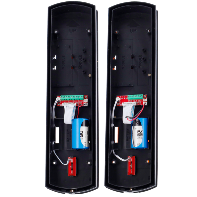 Dois dispositivos eletrônicos pretos com baterias azuis internamente expostas