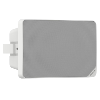Altifalante branco rectangular com grelha de metal e logótipo HIKVISION